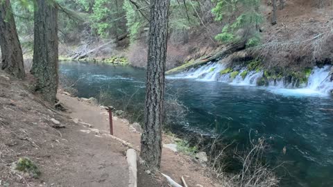 The Unique Distinct Color of Metolius River – Central Oregon