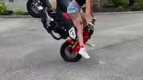 She CRASHED doing a stoppie--short