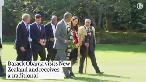 New Zealand PM Jacinda Ardern thrilled at meeting Barack Obama_ 'I'm a political