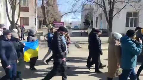 Live.... Demonstration by local pro-Ukrainian activists in Café, Kherson Oblast