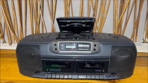 Akai CD Radio Cassette Recorder AJ W327CD