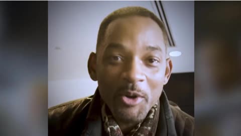 Will Smith discusses / demonstrates gun safety on the movie set.
