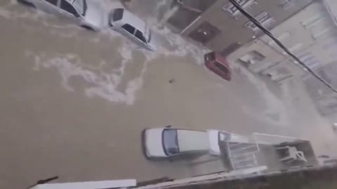 Freak Floods In France Wash Away cars And Houses ! Severe Thunderstorm Causes Flooding In Pignans