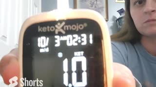 Checking ketones and glucose levels with ketomojo