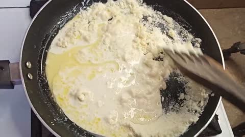 Instant Mawa Recipe || Milk Powder Khoya Recipe || How To Make Khoya In 5 Minutes || Cookandcooking