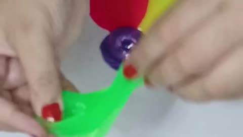 Mixing YELLOW COLOR into Slime