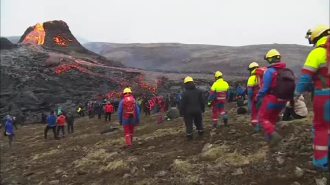 Spectacular drone footage_of_long_dormant_Iceland_volcano_erupting