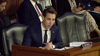 Senator Hawley GRILLS The FBI Director Over Conceal Carry Audits