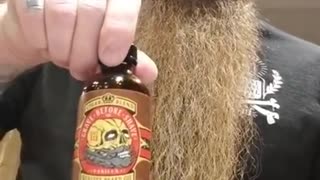 Bearded Man Reveals How To Do the 'Beard Tuck'