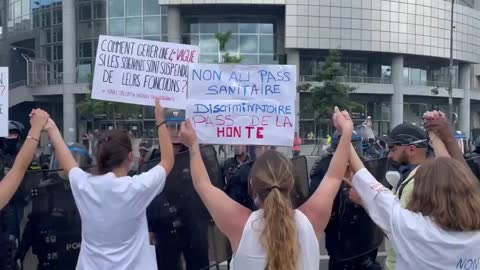 France:Healthcare Workers on the Front Lines During Protests Against Medical Apartheid