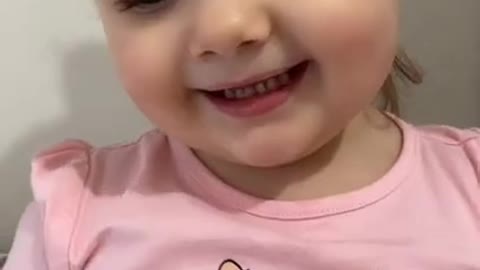 Cute chubby baby - Funny video (5)