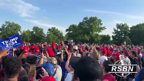 Trump Bronx Rally Supporters 25,000 Strong