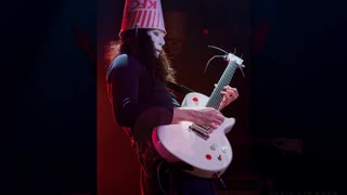 Buckethead and His PsychoBuddy Guitar Column