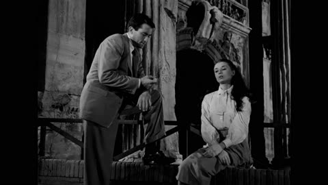 Audrey Hepburn Roman Holiday 1953 Sleeping on the Bench 4k