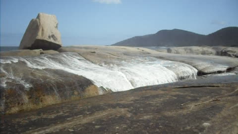 2012-01-19 Biheno blowhole, Tassie