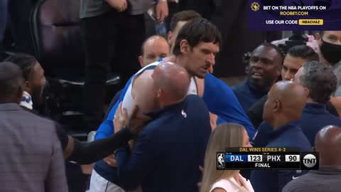 Boban Marjanovic tries to fight Aaron Holiday after game 7 for disrespecting him
