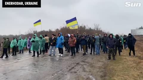 Ukrainians block roads to Russian advance of 'Europe's biggest nuclear plant