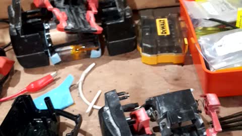 Repairing old style Milwaukee 18V Batteries