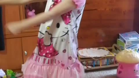 Funny home dances. Unable to resist.
