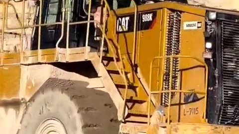 #cat#caterpillar#buldozer#johndeere#bobcat#machine (35)