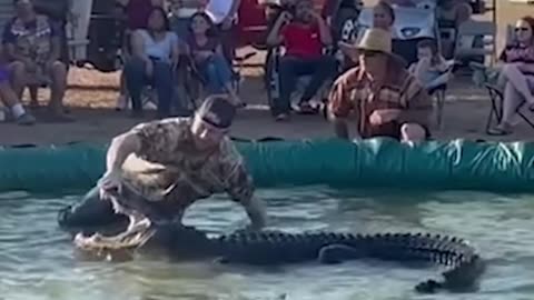 Wild moment Florida man has toe bitten off by alligator