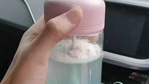 auto stirring bottle