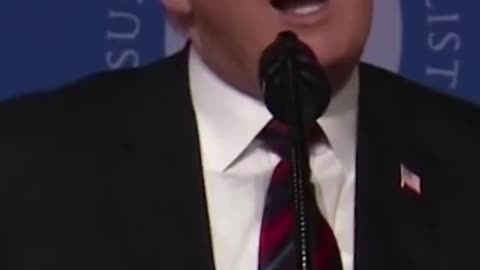 Donald Trump singing senorita 😂