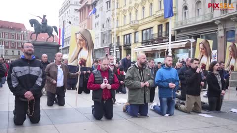 Muškarci mole krunicu na glavnom zagrebačkom trgu PIXSELL 3.08万位订阅者 订阅