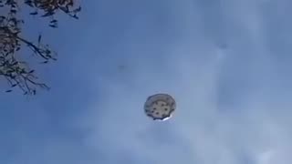 UFO CAPTURED IN DAYLIGHT 2023 WHAT'S YOUR APPINATION