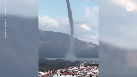 Towering waterspout twists on Turkey's coastline | USA TODAY