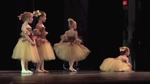 JOVO Dance recital - little girl adlibs dance FUNNY partial performance