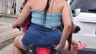 Imprudencia de un motociclista