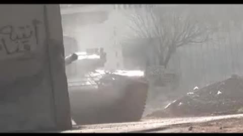 Opposition Cameraman's Close Call | SAA T-72 in Homs | Apr 4, 2012 | RCF