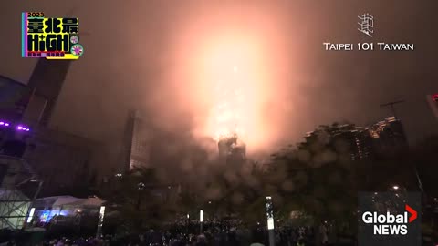 New Year's 2023: Taiwan shoots fireworks off Taipei 101 skyscraper