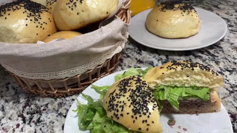 Kafta burger - whey-based bread