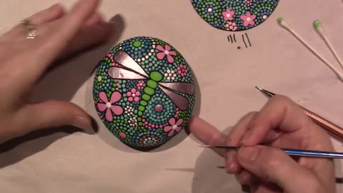 Dragonfly Rock; Dot painting Tutorial