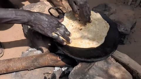 "Cooking African Traditional Food for Lunch: African Village Life"
