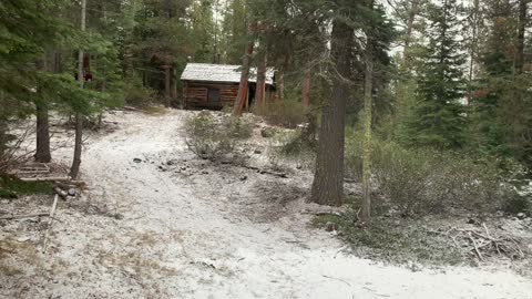 Central Oregon – Edison Sno-Park – Approach to Edison Shelter – 4K