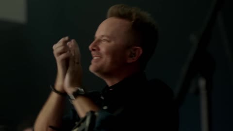 Chris Tomlin - Is He Worthy? (Live)