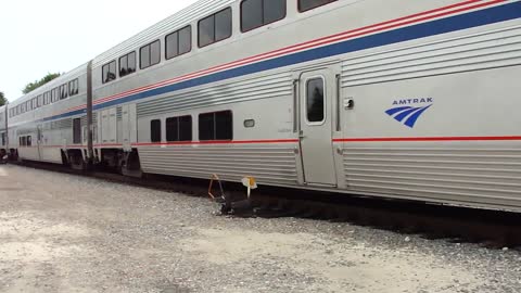 FLORIDAS LONGEST PASSENGER TRAIN AMTRAK AUTO TRAIN LEAVES STATION!!