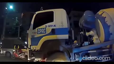 Dashcam Motorcycle Hit By Tthe Truck