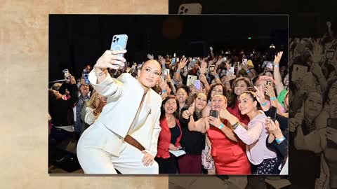 Jennifer Lopez Wears Chic White Suit to Grameen America Event #jlo #jenniferlopez #jennifer