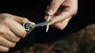 The Bladeclip: Titanium Pocket Knife+Quick Release Keychain