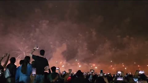 Spectacular New Year's Fireworks in Dubai!