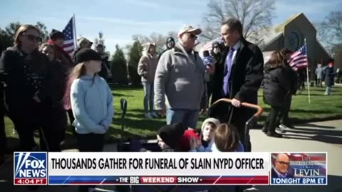 Fallen Queen's NY Police Officer - Sea of Blue