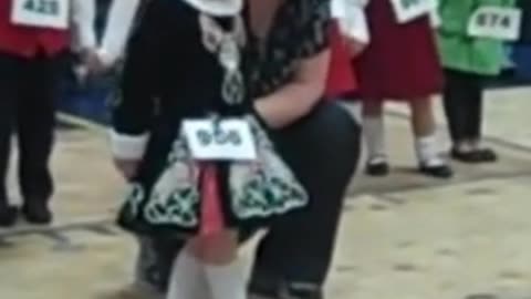 Watch How She Do Irish Dance