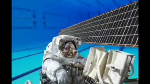 La vostra amata stazione spaziale sott'acqua a Huston.. NASAFICTION ..