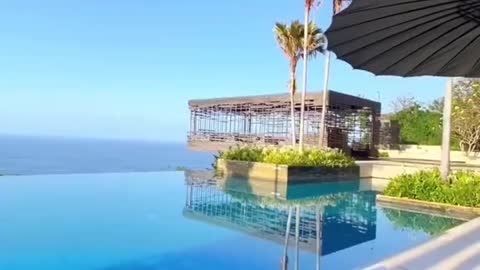 Luxury cliff side hotel in Bali