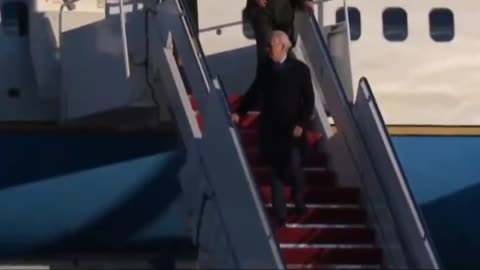 Did Joe Biden Get Lost On The Stairs Of Air Force One?