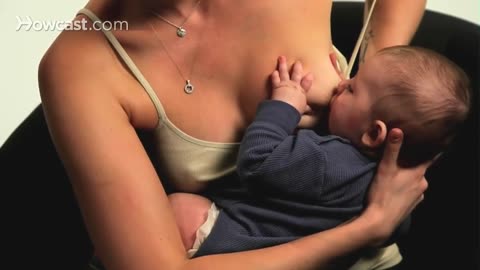 How to Breastfeed While Pregnant | Breastfeeding